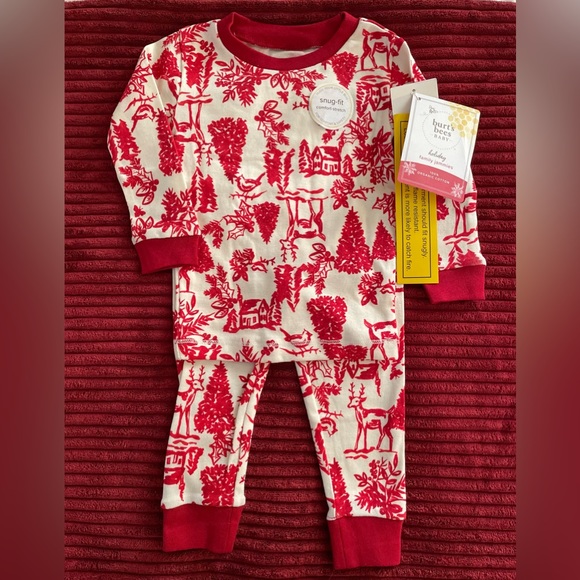 Burt’s Bees Baby Christmas Pajamas 12mos NWT Organic Cotton - Picture 1 of 7